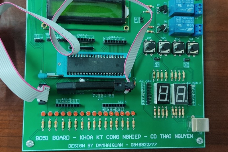 Thiết kế, chế tạo kit thực hành vi điều khiển 8051