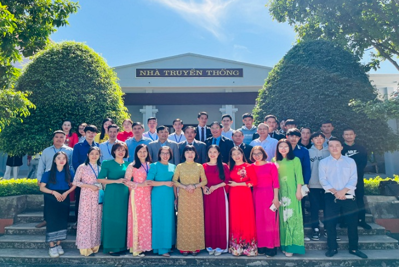 Trường Cao đẳng Thái Nguyên tiếp đón và làm việc với Sở Giáo dục và Thể thao tỉnh Bolikhamsai, nước Cộng hòa Dân chủ Nhân dân Lào