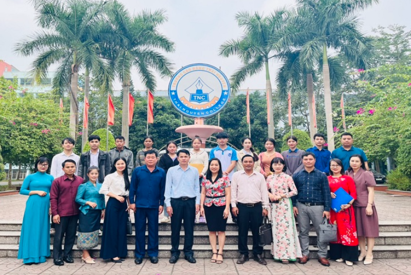 Trường Cao đẳng Thái Nguyên tiếp đón và làm việc với đoàn công tác tỉnh Oudomxay và Phongsaly, Cộng hòa dân chủ nhân dân Lào