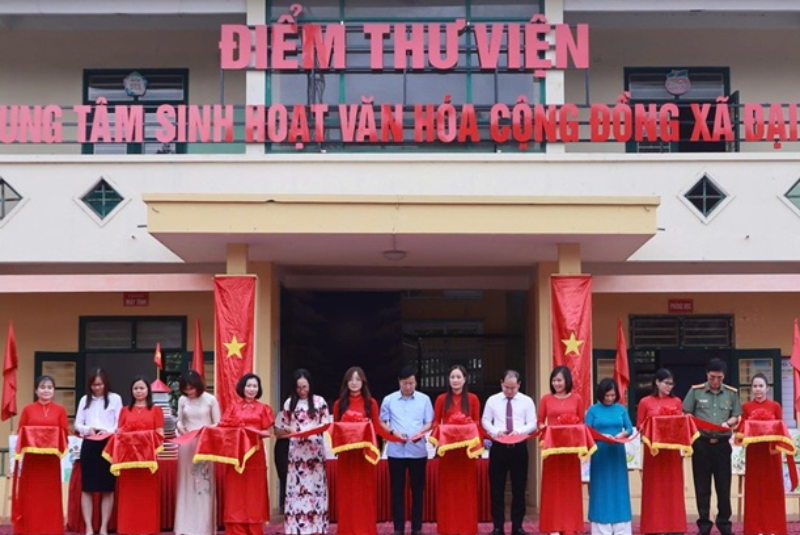 Trường Cao đẳng Thái Nguyên tham gia hỗ trợ xây dựng Thư viện và Trung tâm sinh hoạt văn hóa cộng đồng xã Đại Từ