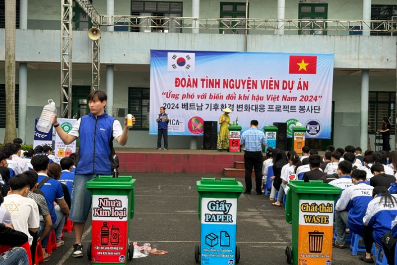 Hoạt động hưởng ứng Ngày trái đất tại Trường Cao đẳng Thái Nguyên