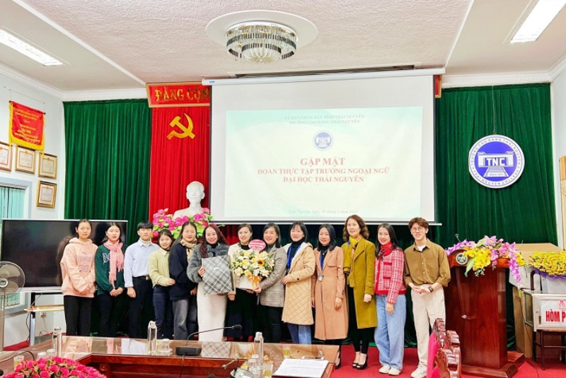 Trường Cao đẳng Thái Nguyên gặp mặt Đoàn thực tập Trường Ngoại ngữ - Đại học Thái Nguyên