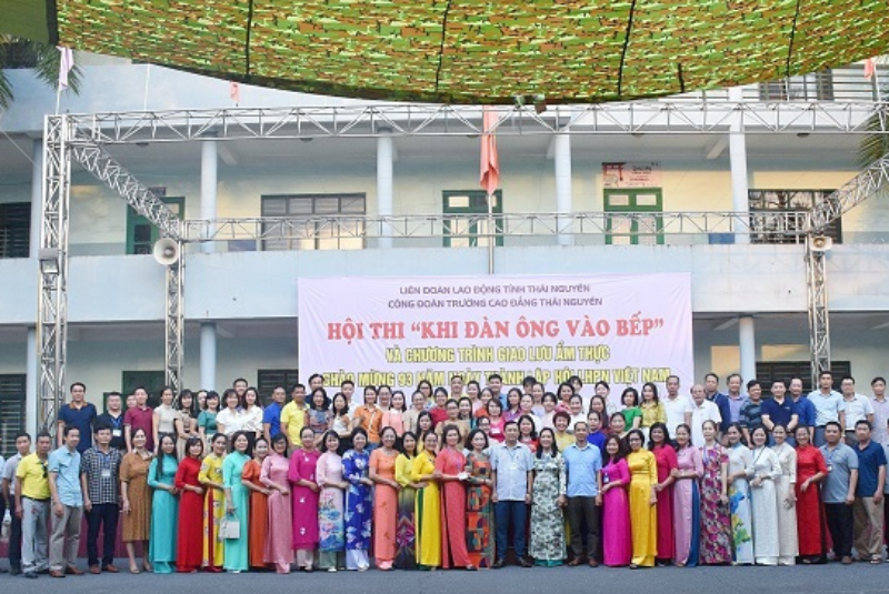 Công đoàn trường Cao đẳng Thái Nguyên tổ chức Chương trình chào mừng kỷ niệm 93 năm Ngày thành lập Hội Liên hiệp Phụ nữ Việt Nam (20/10/1930 - 20/10/2023)