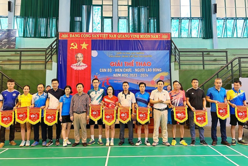 Giải Thể thao cán bộ, viên chức, người lao động Khối các trường Cao đẳng và Trung cấp tỉnh Thái Nguyên, năm học 2023 - 2024